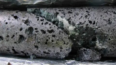 Каменный газ