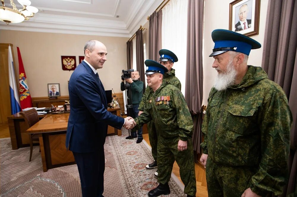 Оренбургское казачество. Казаки Оренбу сво. Награждение оренбуржцев сво. Оренбургские казаки награды.