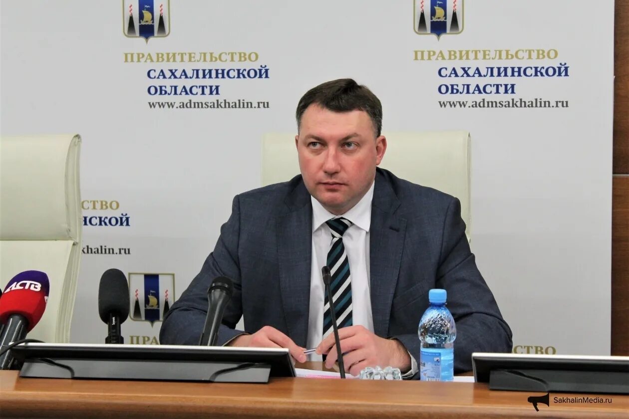 Н ющук. Ющук южно-сахалинск. министр здравоохранения сахалина ющук.