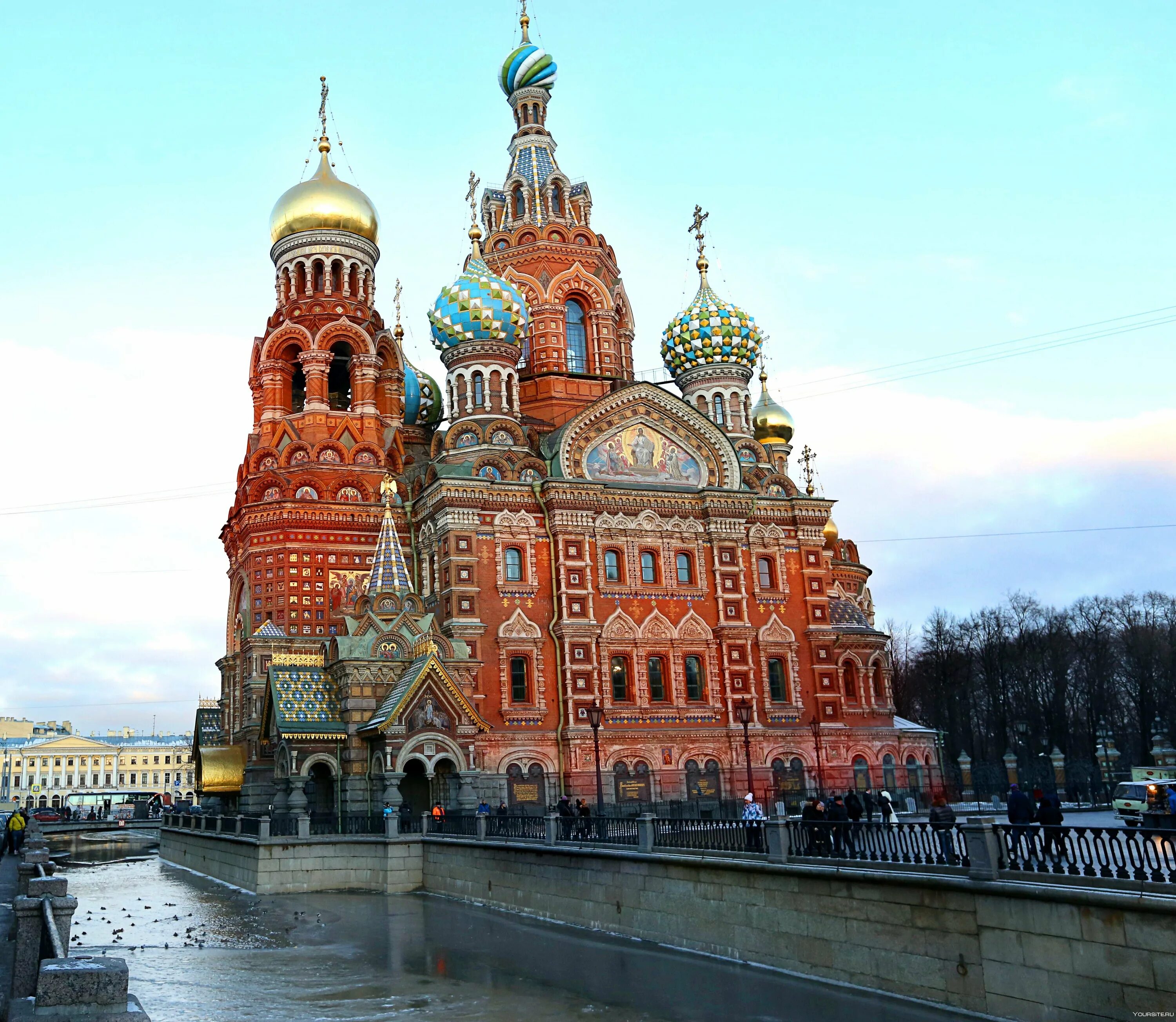 Спас на крови какой стиль. Храм Спаса-на-крови Санкт-Петербург. Храм Воскресения Христова в Петербурге (спас-на-крови). Петербург храм Спаса на крови. Храм Воскресения на крови а.а. Парланда в Петербурге.