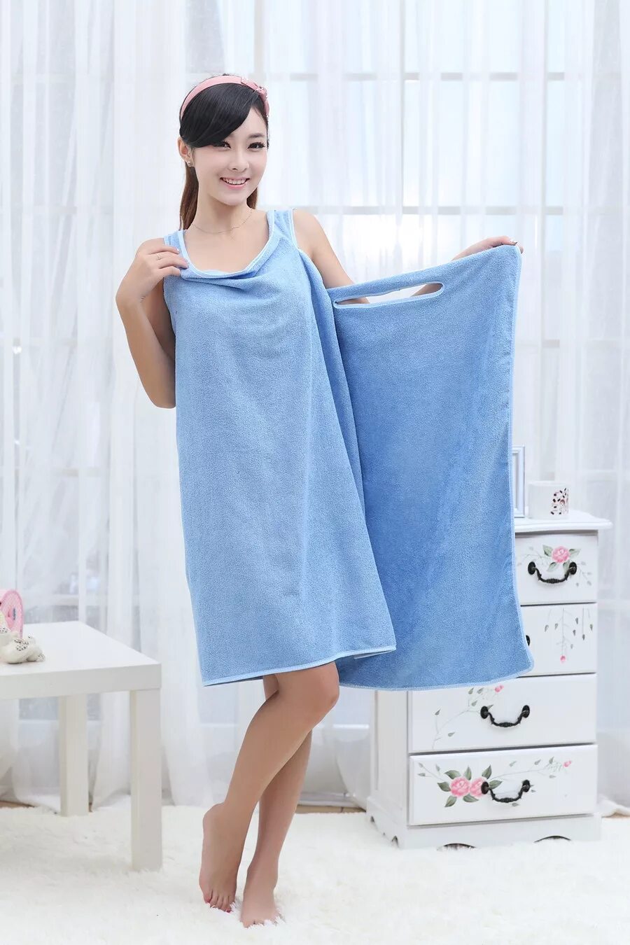 Душевое полотенце. Полотенце халат. Полотенце-халат женский. Банный халат из махровых полотенец. Шьем халат полотенце.