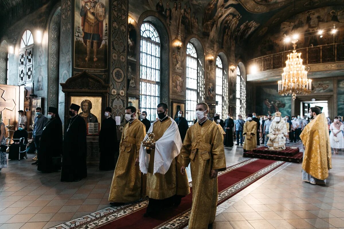 Последние новости и фото произошедшие в новочеркасском соборе. Монахини постриг в схиму. Донская духовная семинария. Андрей гупало священник. Марфо-мариинская обитель сестры.