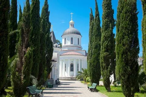 Храмы в сочи