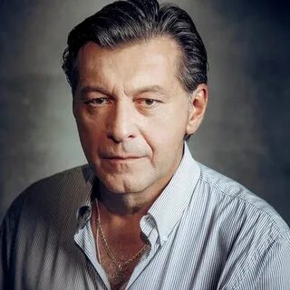 Актер 5 букв