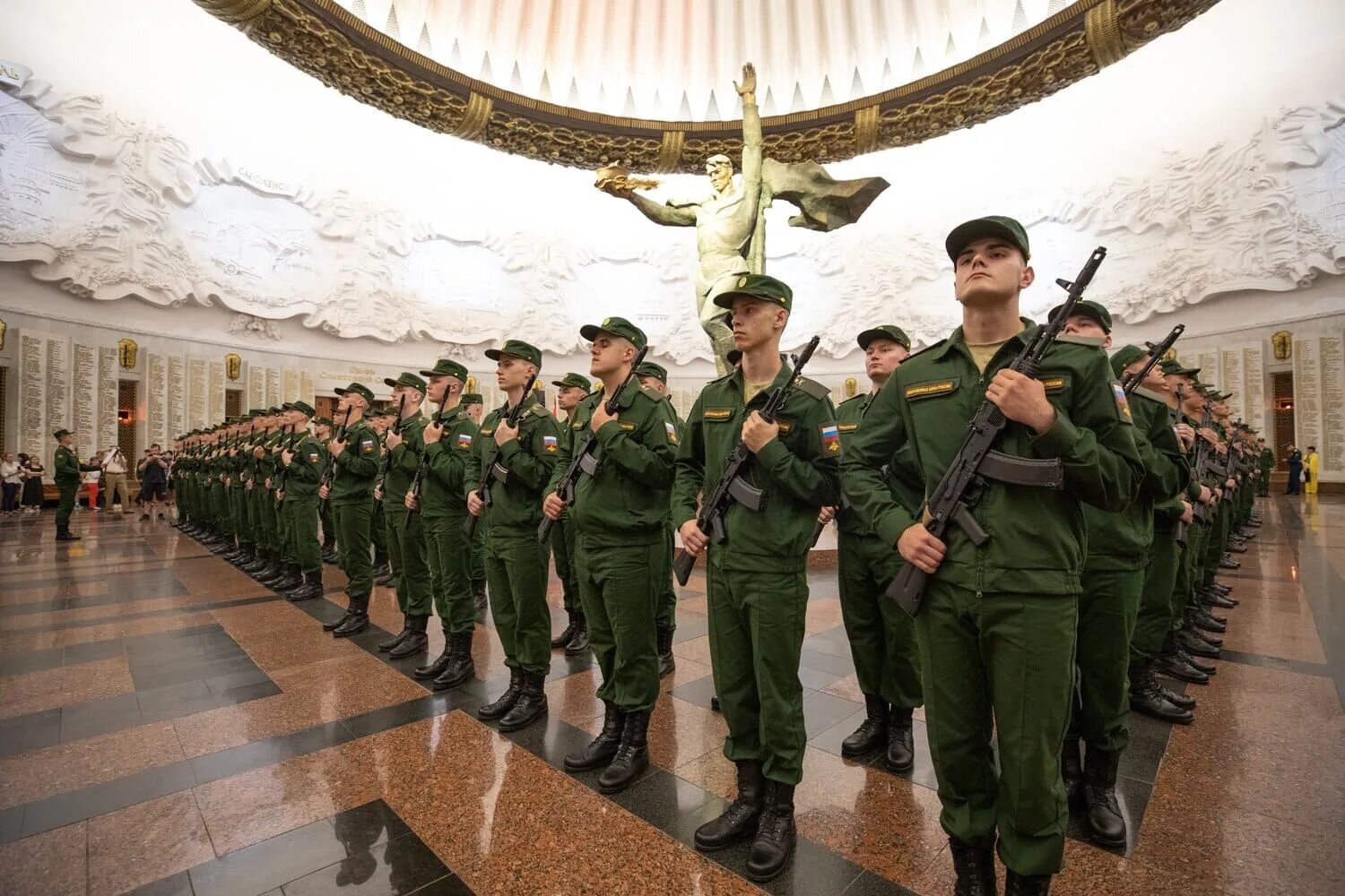 Приняли военно. Преображенский полк присяга 2022. 154 Преображенский полк. Преображенский полк 2022 РПК. Присяга 154 Преображенского полка 2022.