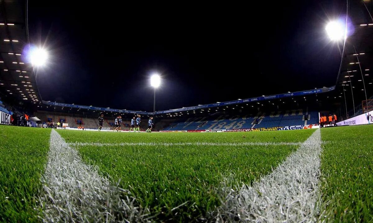 Стадион вечером. Matija Gubec Stadium Кршко Словения футбольный стадион. Stadion Karađorđev Park Зренянин Сербия футбольный стадион. Ajdovščina Stadium Приморье Словения футбольный стадион. Stadion z'dežele целе Словения футбольный стадион.