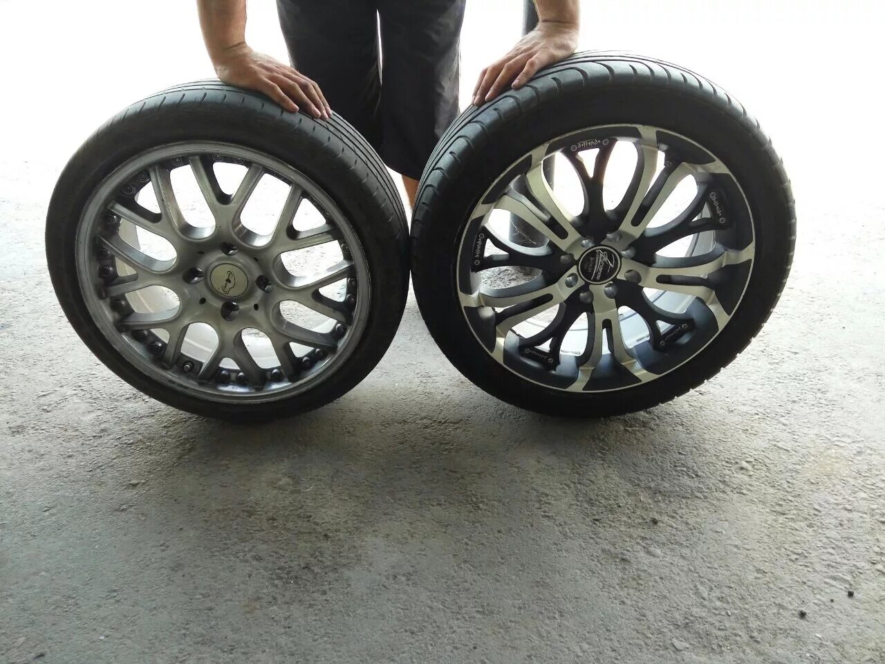 Колесо 225 50 r17. 215/55 R17 vs 225/45 r18. 225/45 R17 BS. 225/55 R17 vs 235/45 r17. 205/50 225/45 R17 hfpybwf&.