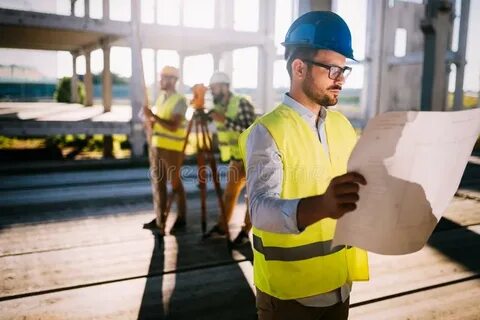 Папа работает на стройке