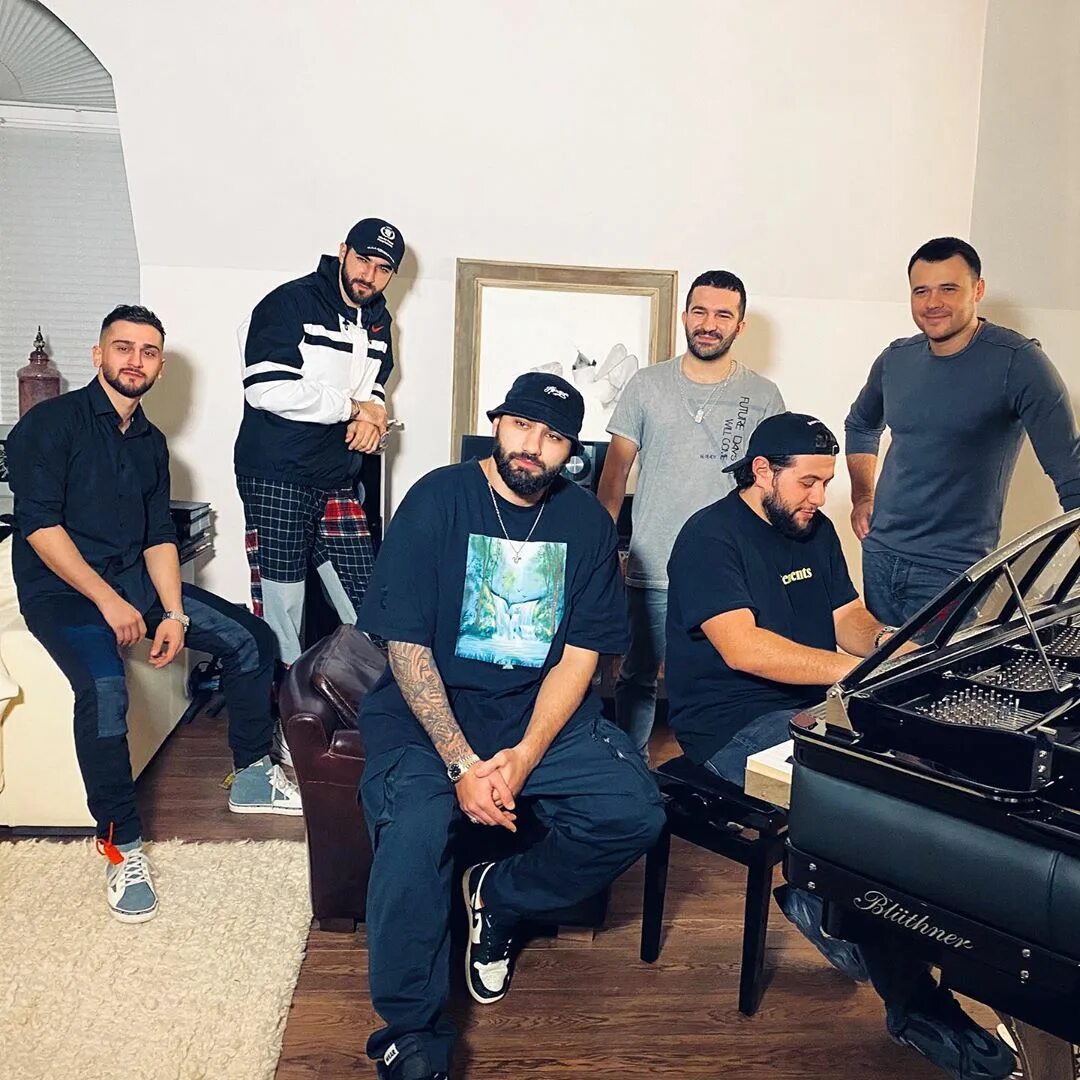 хамали бакиров. наваи инстаграм. наваи инстаграм. группа hammali & navai. наваи инстаграм.