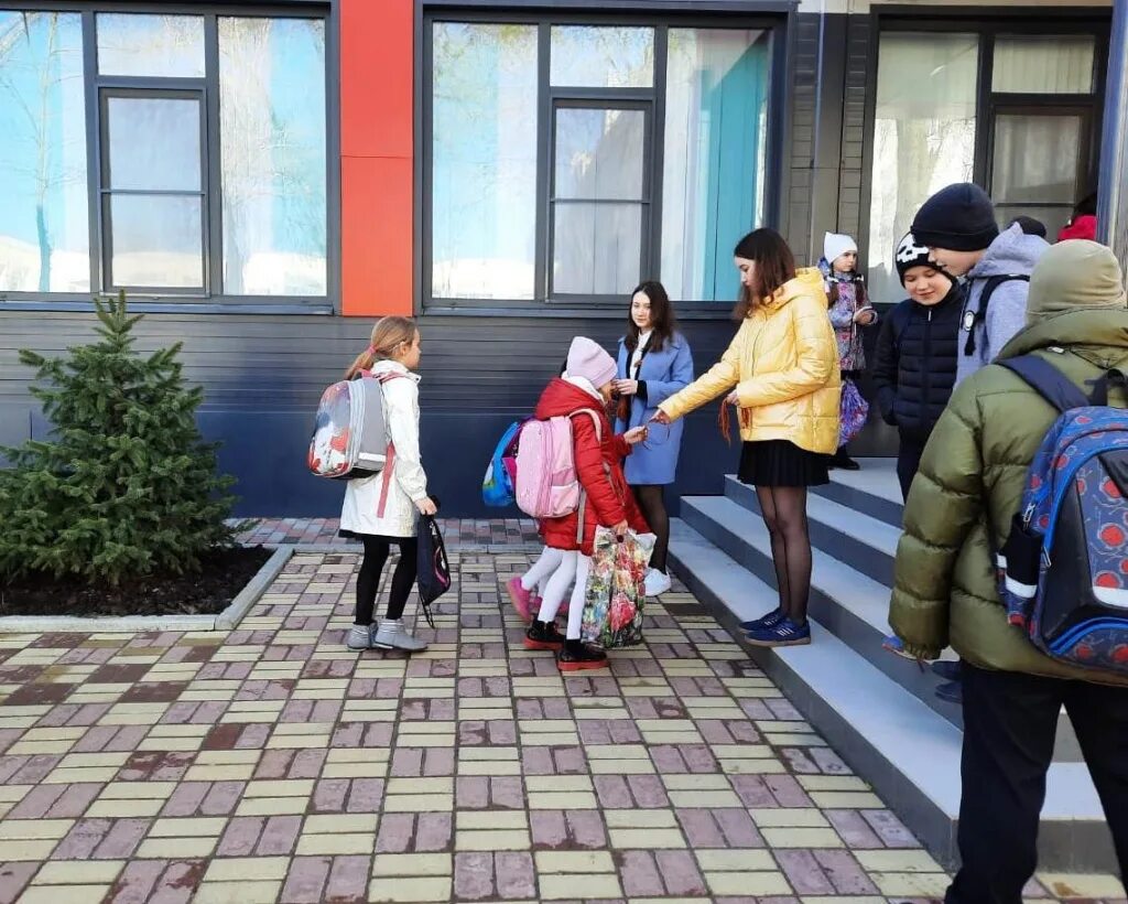 школа 60 ростов-на-дону. директор школы 60 ростов на дону. школа 60 ростов-на-дону. школа 60 ростов-на-дону учителя фото. директор школы 53 ростов на дону.