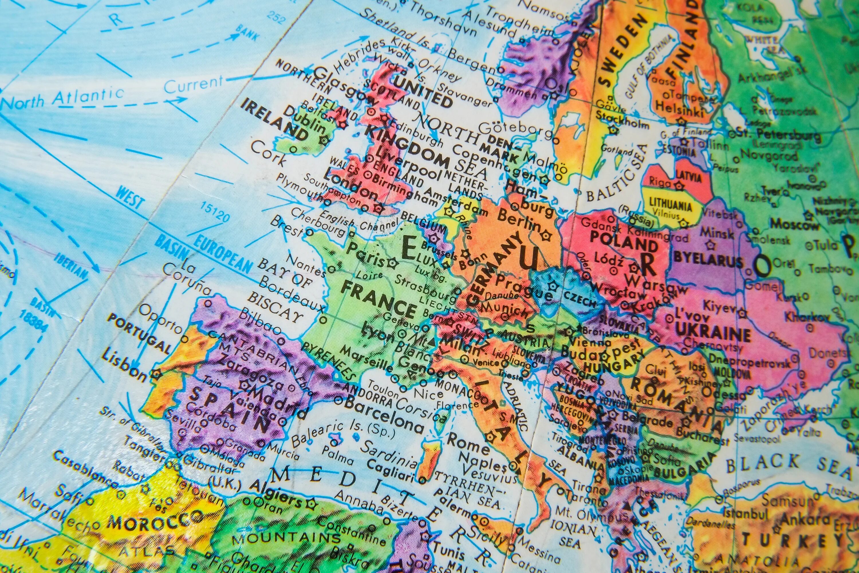 Политическая карта Европы крупная подробная. Политическая карта Европы со странами и столицами на русском. Карта Европы со странами на английском языке. Политическая карта Европы крупном масштабе.