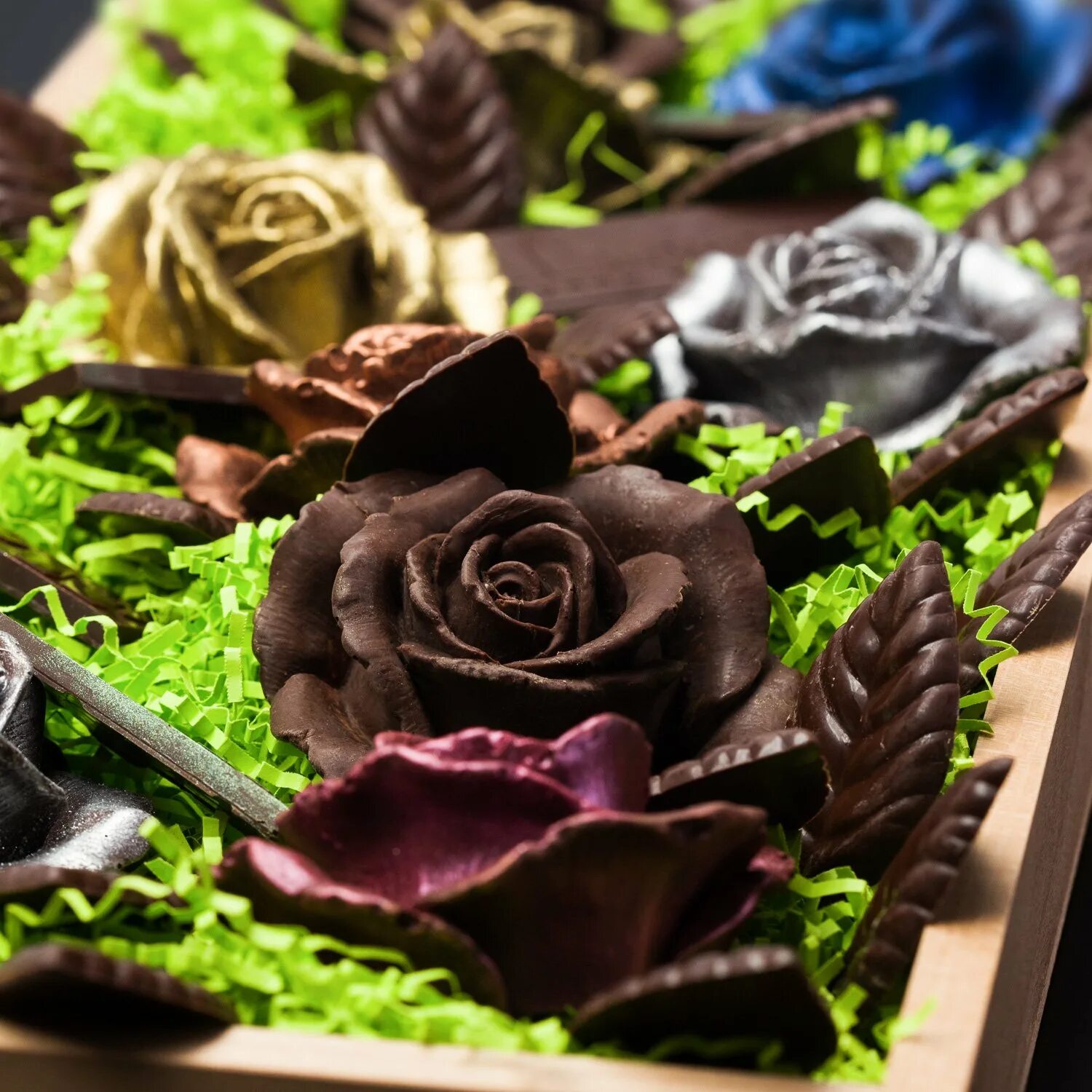Шоколадные розочки. Шоколадные цветы. Шоколадные розы. Цветы из шоколада.