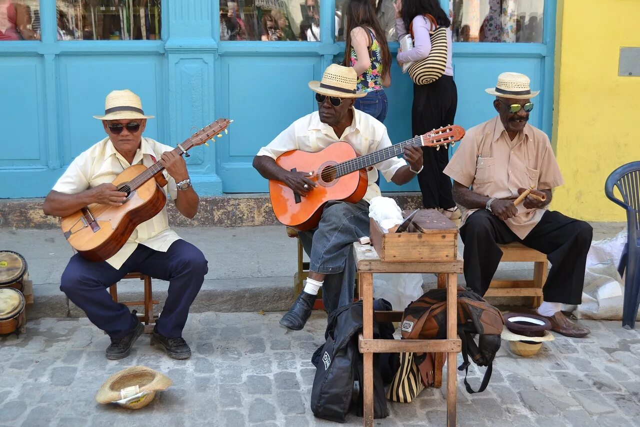 Гавана уличные музыканты. Куба и кубинцы. Кубинские музыканты. Куба музыканты.