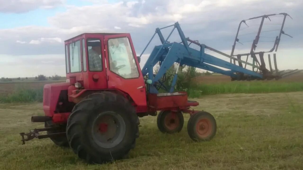 Кун 16. Трактор т 16 с куном. погрузчик из т 16. т 16 стогомет. трактор т 16 стогомет.