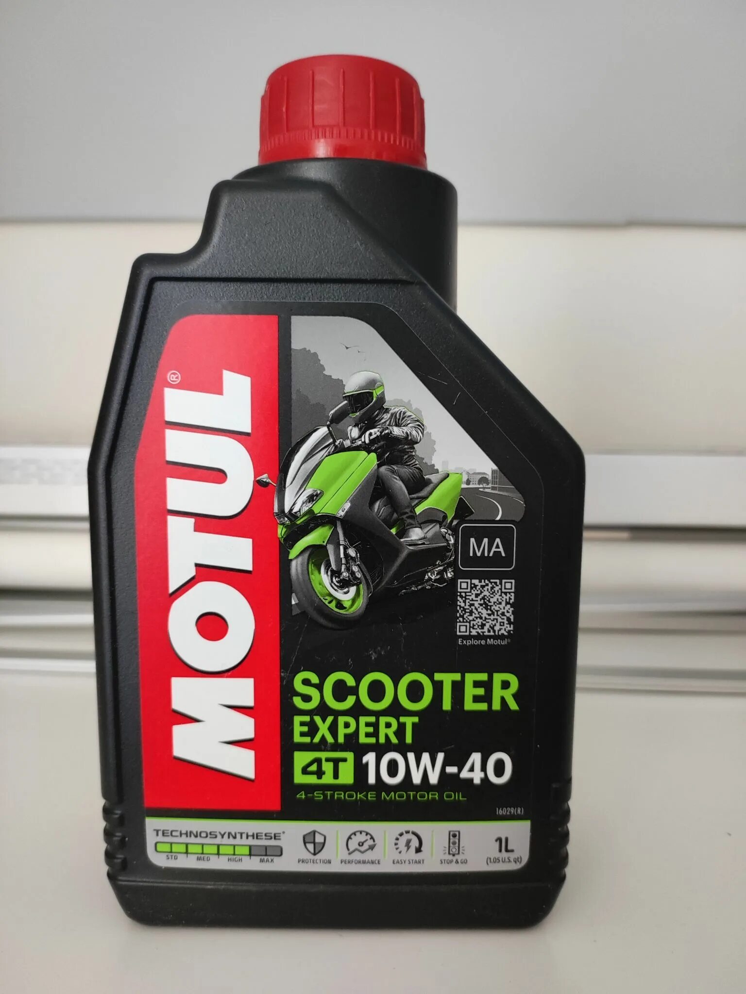 Motul Scooter Expert 4t 10w-40 артикул. Motul Scooter Expert 4t. Мотюль 10w 40 скутер эксперт. Масло Motul Scooter Expert 10w-40. Мотюль скутер