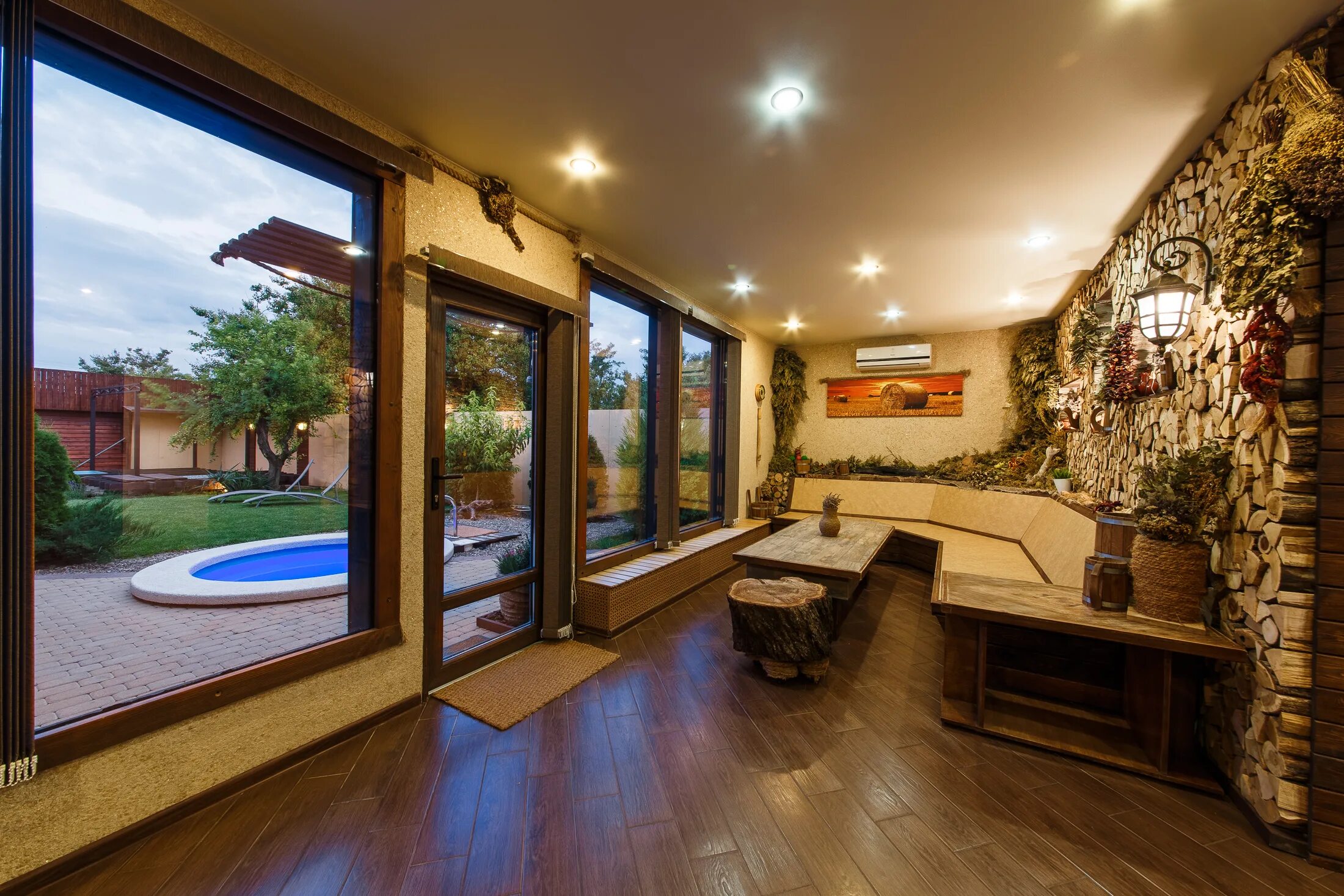 бассейн в парилке. дом с баней краснодар. дом с баней краснодар. подворье база отдыха пластуновская. дом с баней краснодар.