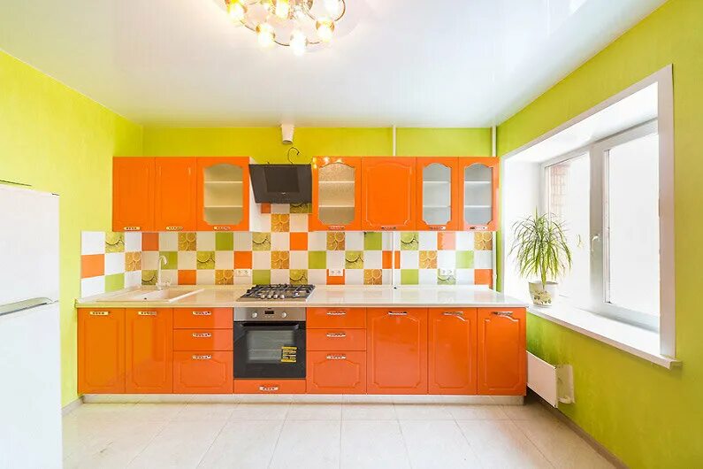 кухни стеклодом. стеклодом пермь но гайва сотрудники. стеклодом пермь кухни. брайни мебель. кухня белый металлик глянец.