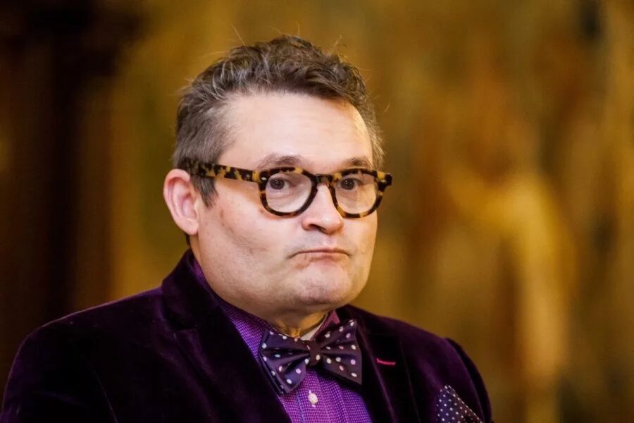 Где сейчас ведущий модного приговора