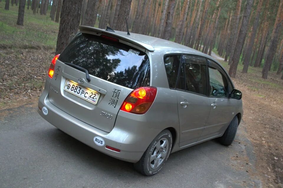 Тойота спасио 2 поколение. Тюнинг спасио 121. Сузуки спасио. Toyota spacio 2003. Антенна на спасио 121 кузов.