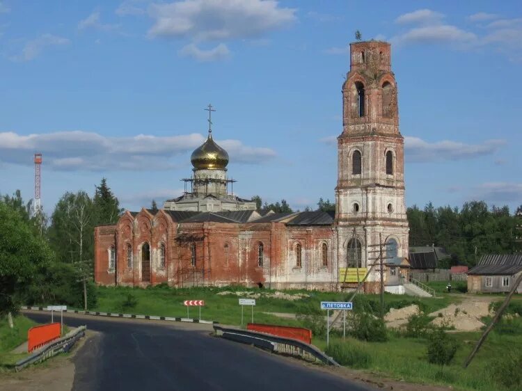 Погода середниково. Середниково Шатурский район храм. Церковь Николая Чудотворца (Середниково). Никольский храм Середниково Шатурский район. С Середниково Шатурский церкви.