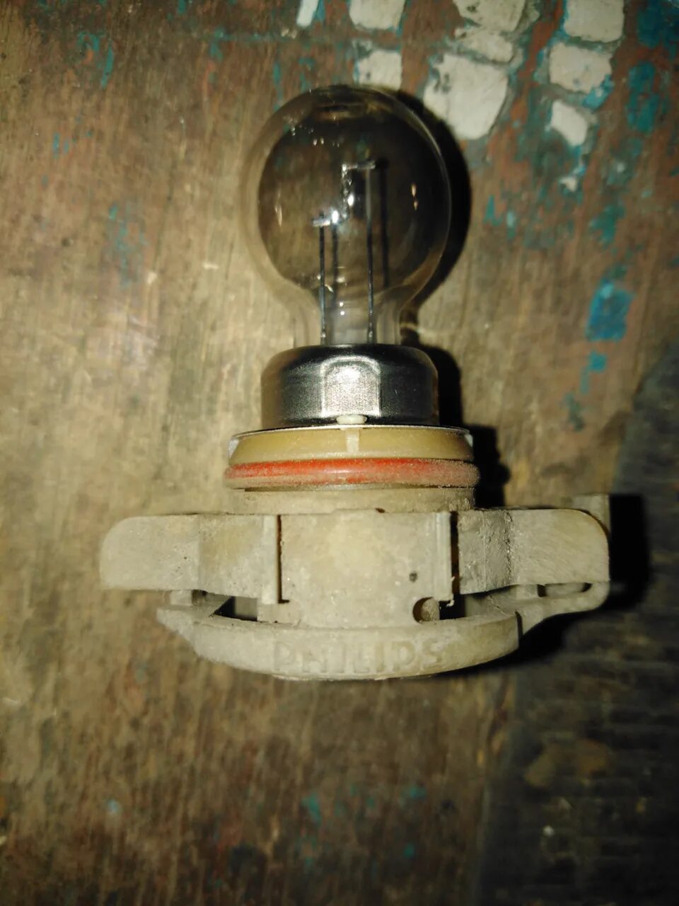 Лампы противотуманки рено логан 1. Лампа противотуманной фары рено логан 2010. Лампа противотуманная рено логан 2012. Лампа птф рено логан 1. Противотуманки на рено логан 1.