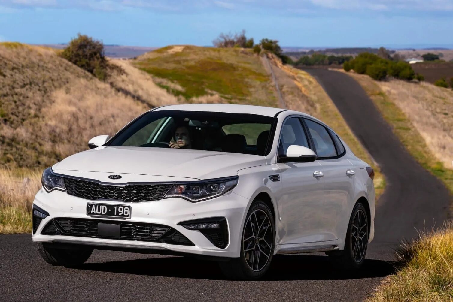 Kia Оптима 2019 gt. Киа Оптима ГТ 2018. Киа Оптима ГТ 2019. Kia Optima gt 2018 белая. Киа оптима 2.0 купить