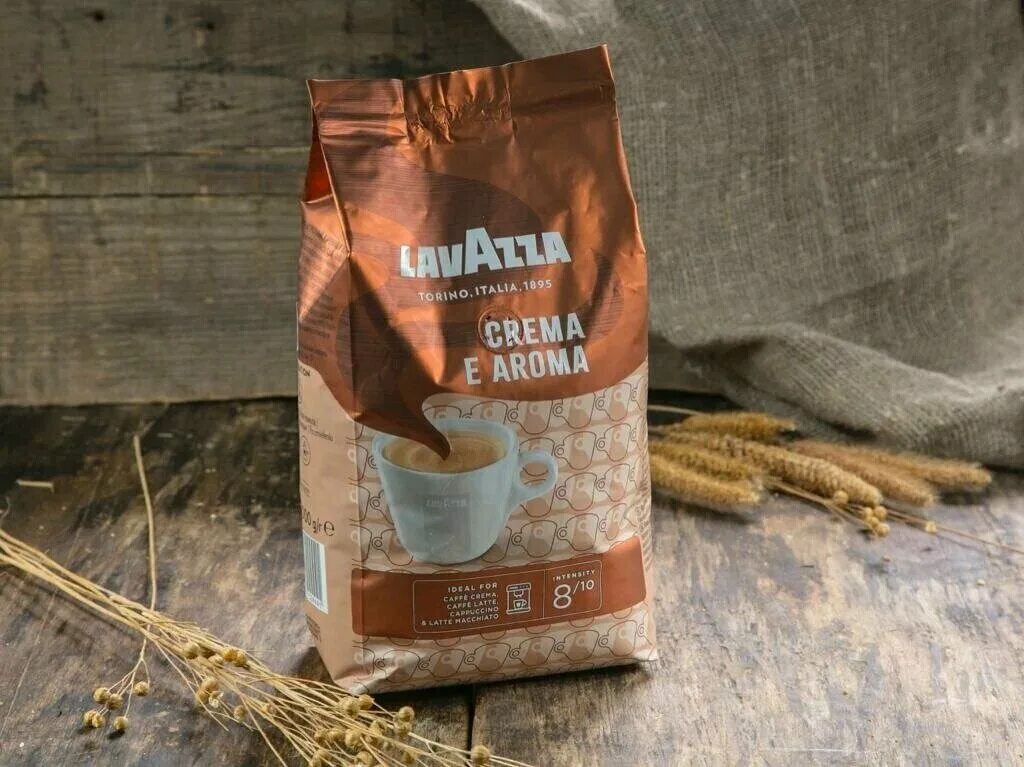 Лавацца кофе crema e aroma. Lavazza кофе зерновой super crema. Кофе лавацца крема 1 кг. Кофе в зернах lavazza crema e aroma. Lavazza crema 1 кг.