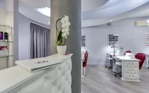 Studio beauty nails