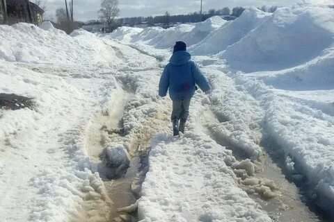 Остатки не растаявшего снега