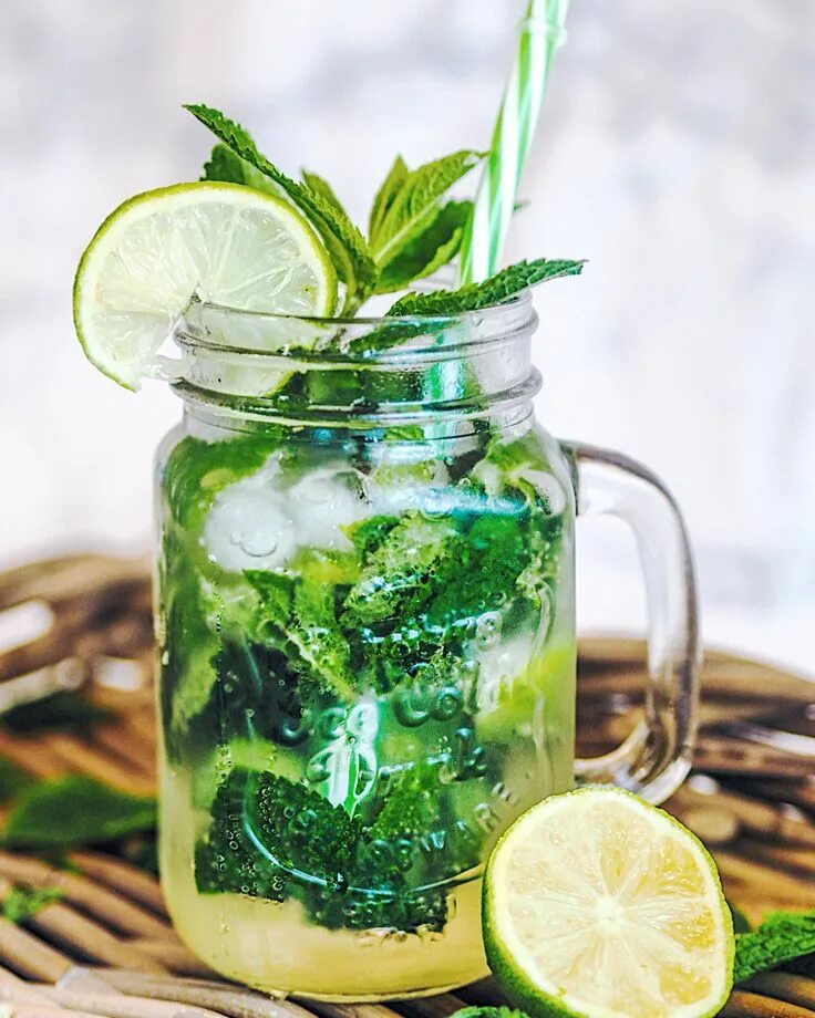 Мохито Грин. Вирджин Мохито. Mojito Cocktail. Мохито коктейль. Волшебный мохито