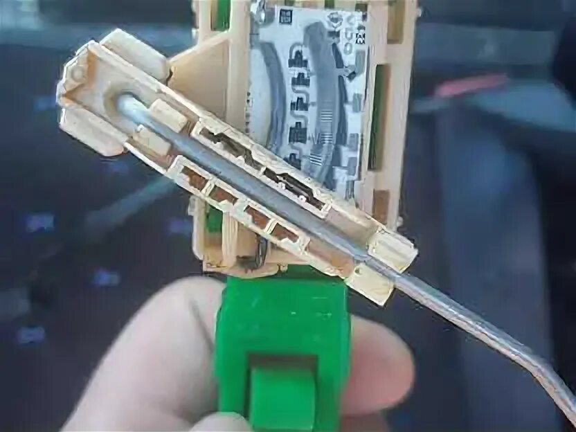 8 бензин. 4 бензин. датчик уровня топлива ауди а4. дут ауди а6 с5 1. дут ауди 80 б4.