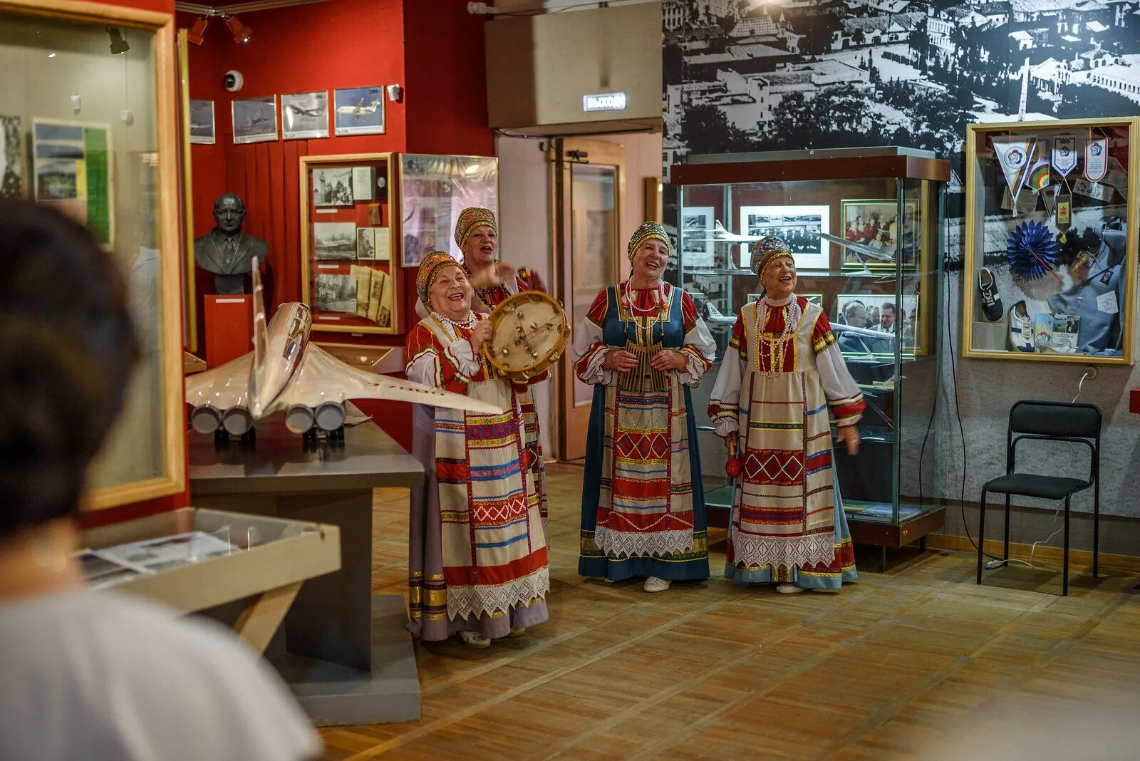 Кимры краеведческий музей фото. Кимрский краеведческий музей кимры. Кимрский краеведческий музей кимры. Краеведческий музей кимры. Дом-музей ремесел и фольклора кимры.