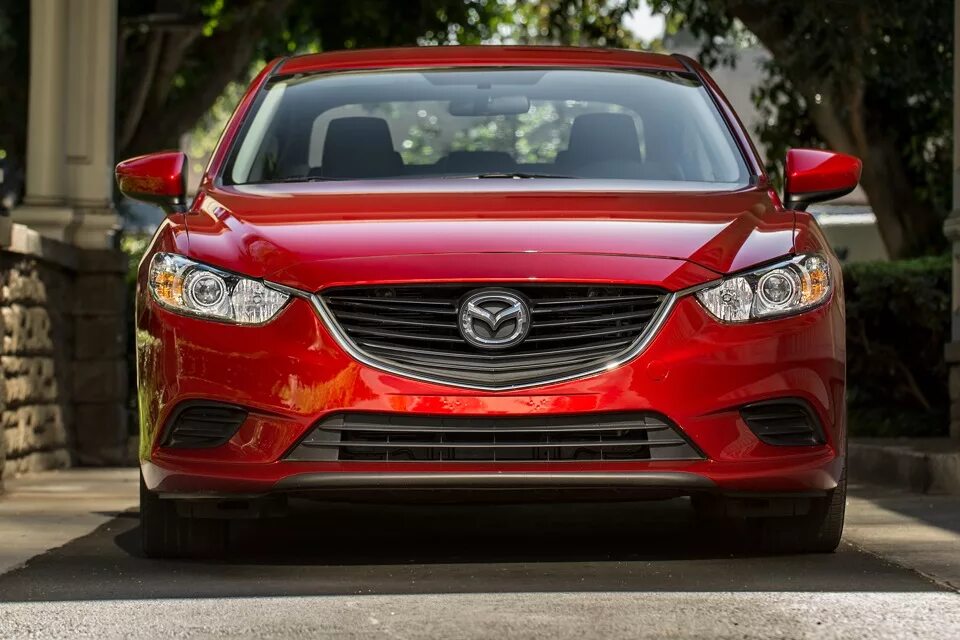 Mazda 2014 Premase. Mazda 6 фото спереди. Что находится спереди мазды 6 gl.