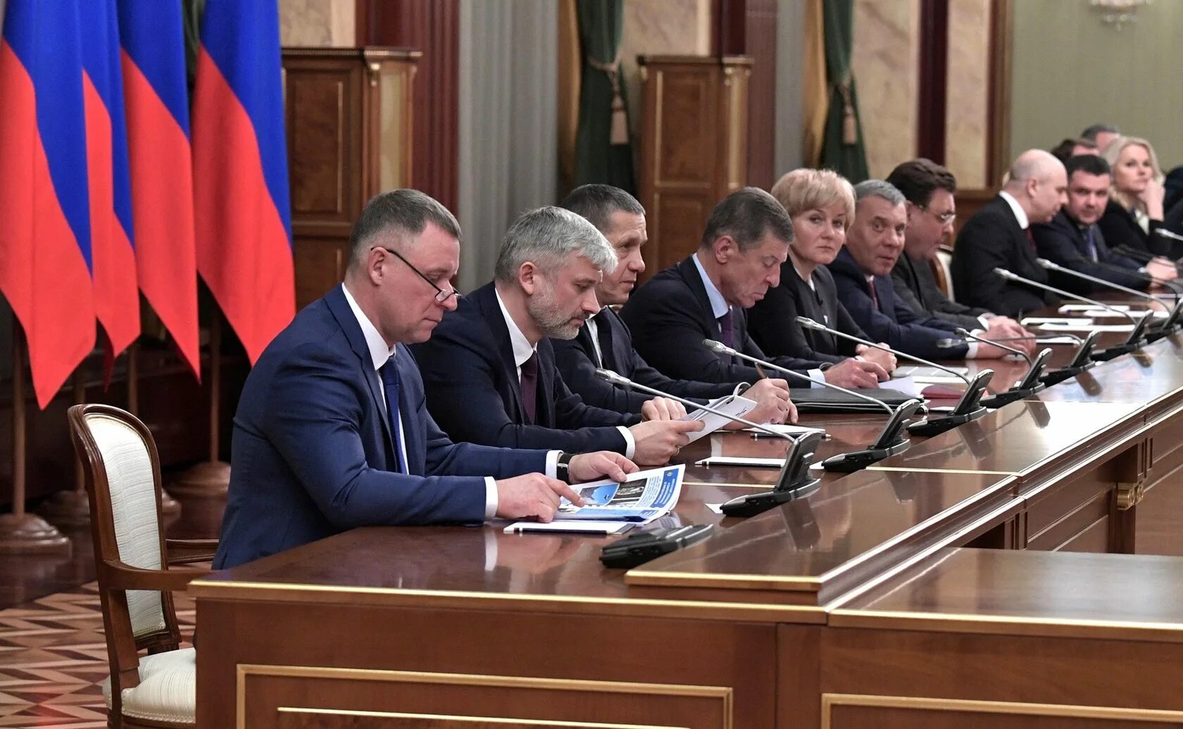 Кто сейчас руководит россией