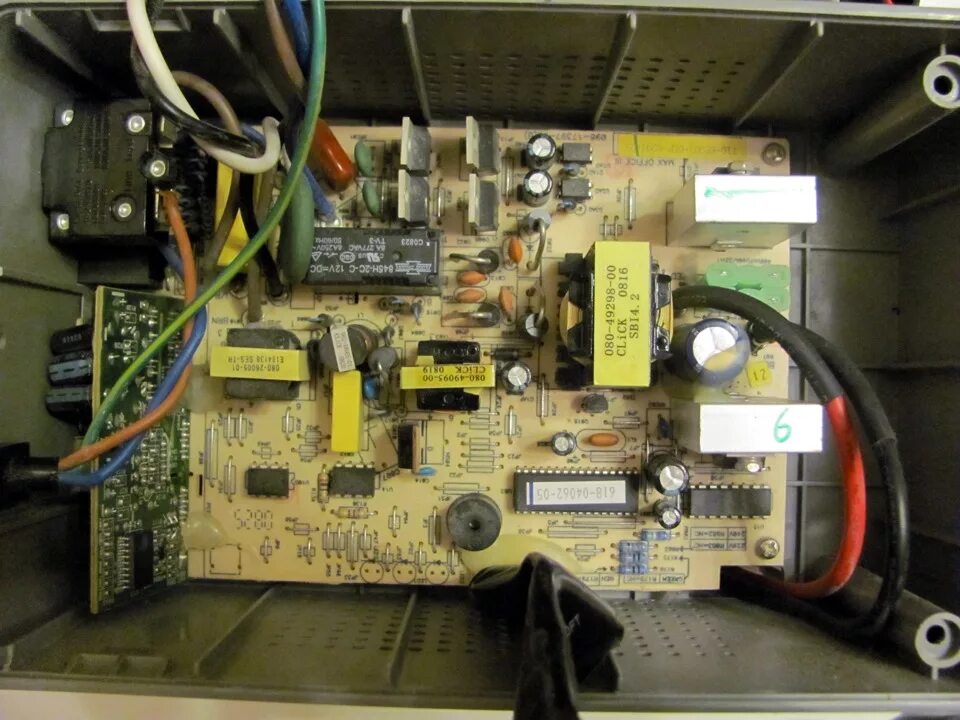 Ремонт бесперебойников своими руками APC BackUPS ES400. Бесперебойник не подает признаков жизни. Ремонт. Павел Самоде