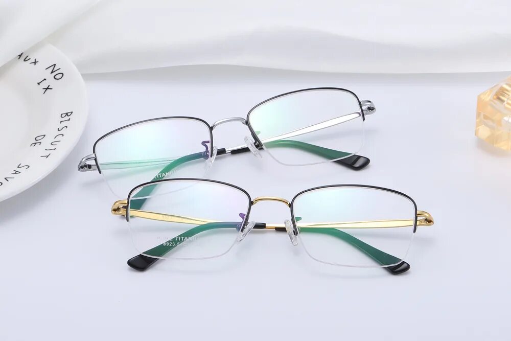 Rodenstock очки Титан. Прогрессивные линзы Роденшток. Квант оптика очки фотохромные. Бифокальные фотохромные линзы.