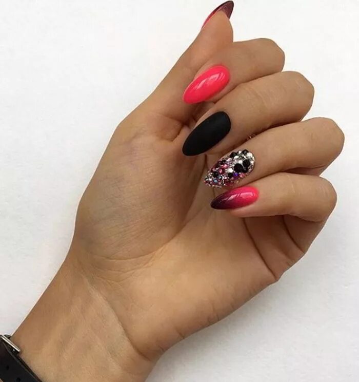 Pin by Качан Ольга on Маникюр Luxury nails, Red nails, Trendy nails