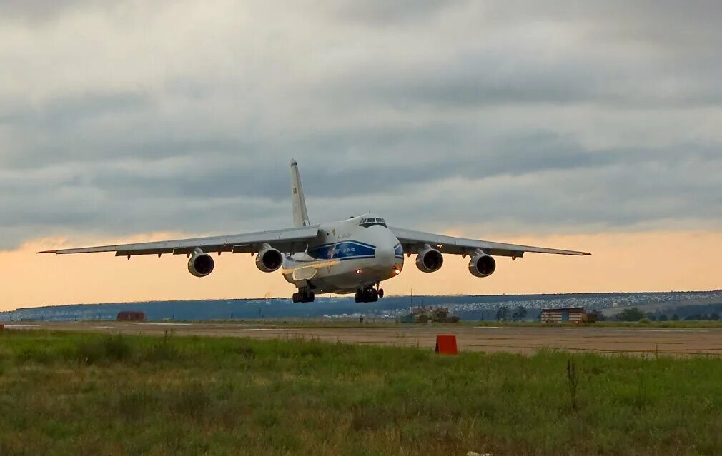 Первый полет ан 124 собранный в ульяновске