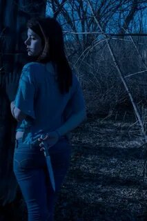 1 girl 1 knife
