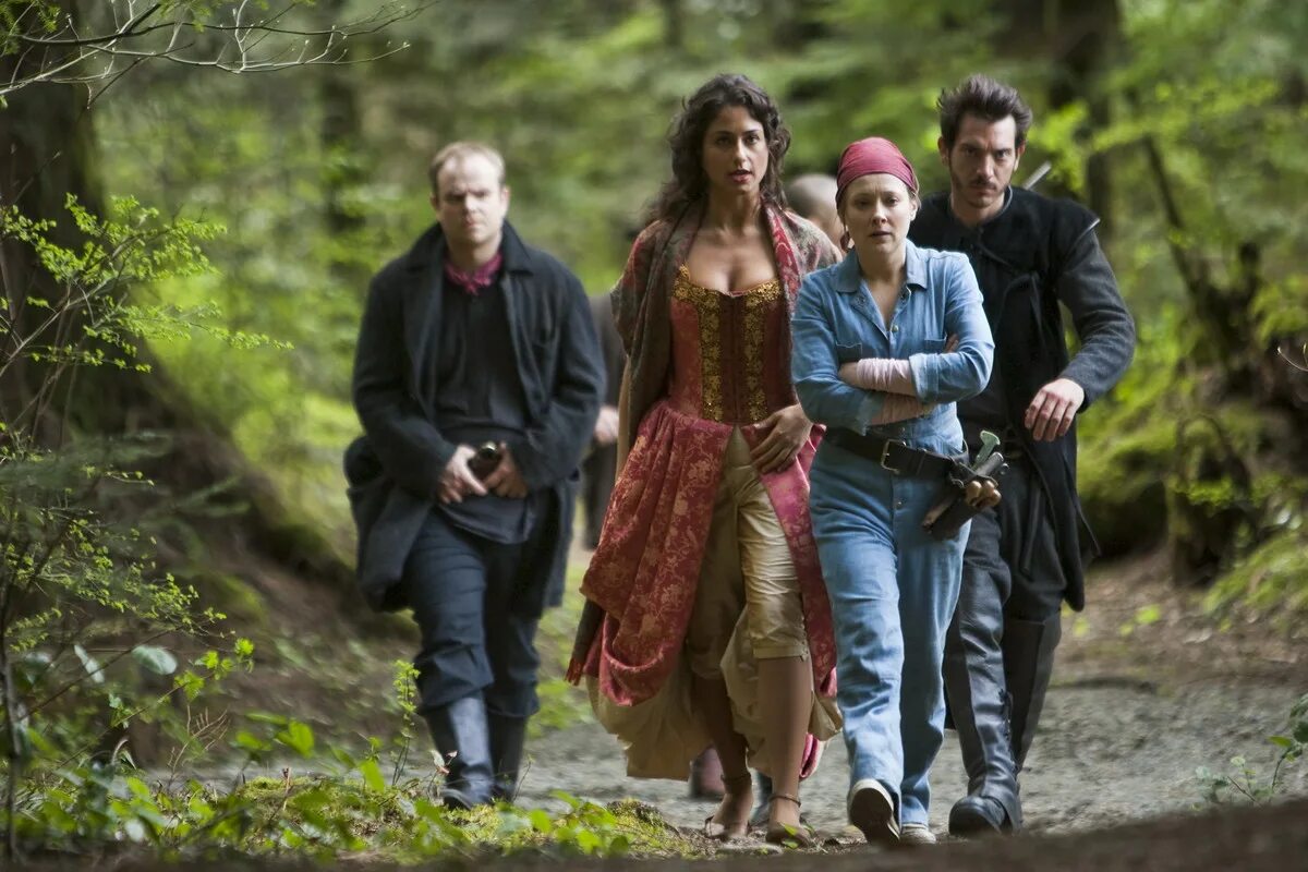 мир реки 2010 кадры. книга фармера мир реки. мир реки филип хосе фармер книга. мир реки. Riverworld, 2010.