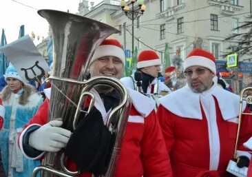 С дедом на парад минус