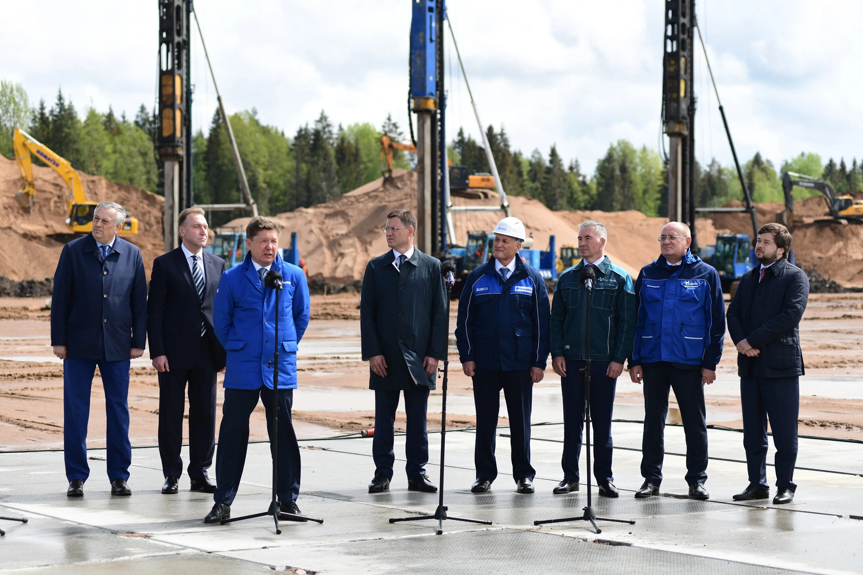 Усть луга вакансии водителем. Газоперерабатывающий комплекс в усть-луге. усть луга кингисепп завод. русхимальянс усть-луга. усть луга рус хим альянс.