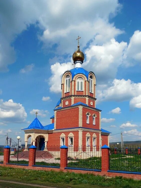 Церковь архангела михаила татарстан дрожжановский. Село федотовка лениногорский район. федотовка татарстан. храм архангела михаила чепчуги татарстан. храм в честь архистратига божия михаила в селе федотовка.