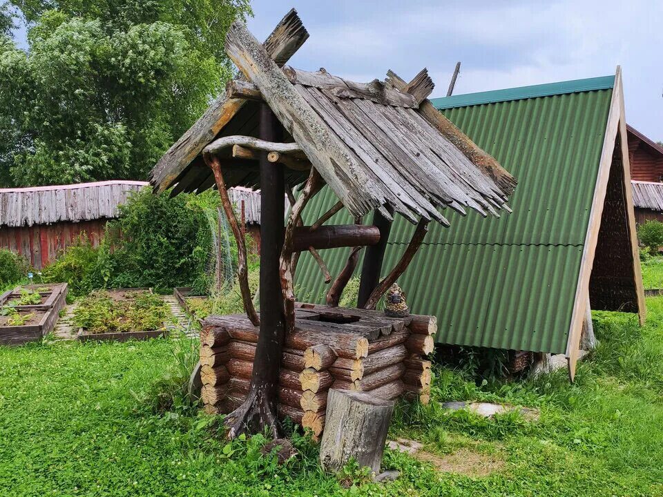 резиденция бабы яги в калязине. баба яга в сочи парке. усадьба у тетки. музей бабы яги в калязине. горный алтай турбаза баба яга.