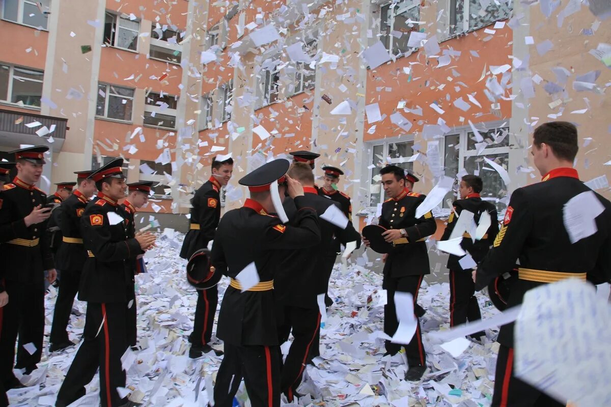 Выпускники СВУ Ульяновск 1999. МССВУ. Листопад в Суворовском училище. Московское СВУ. Сву последние новости