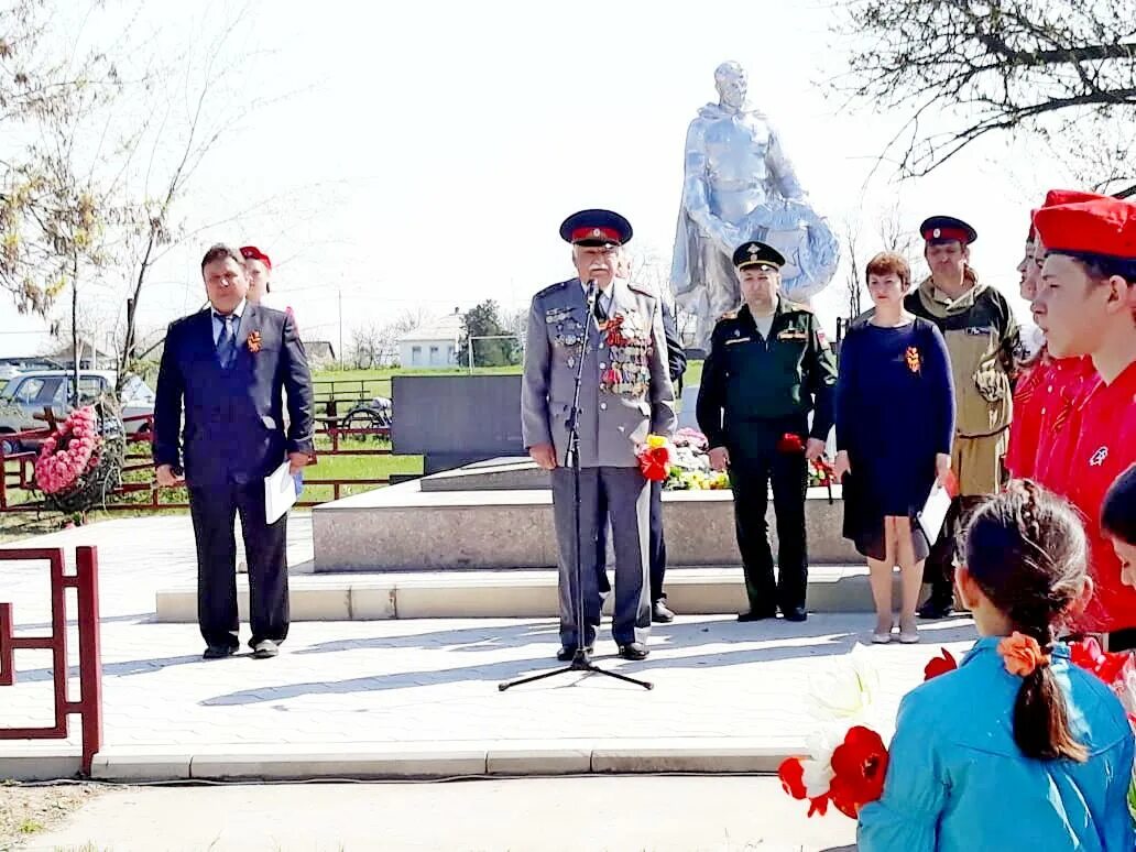 Погода ростовская область х красный. Хутор красный Ростовская область Багаевский район. Перезахоронение в Батайске. Перезахоронение станица Дядьковская. Перезахоронение Новошахтинск.