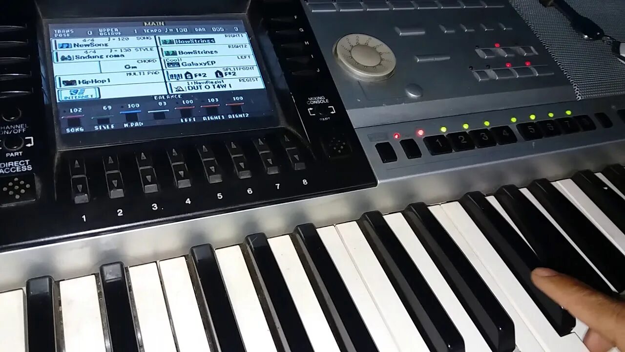 Как звучит синтезатор. Yamaha psr 3000. синтезатор yamaha psr-3000. ямаха 3000 синтезатор. синтезатор ямаха psr-2100.