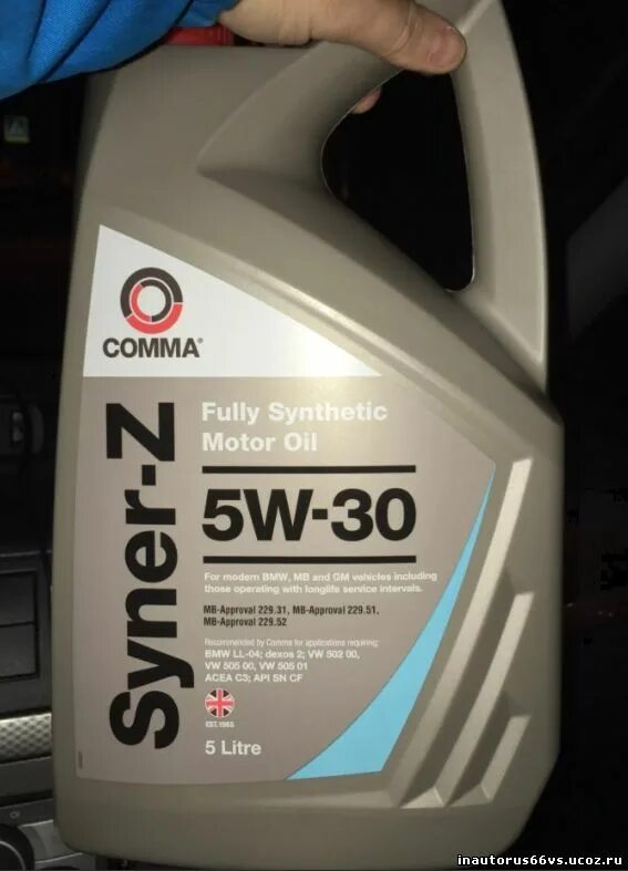 Масло моторное 5w30 в 5. Comma Oil Syner-z 5w-30. Масло моторное 5w30 синтетика comma. Масло comma 5w30 dexos2. Масло comma 5w30 Syner-z.