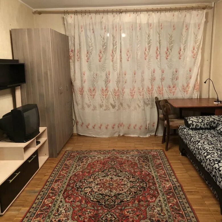 Московское жилье аренда жилья. Дешевые комнаты. Самая дешевая комната. Дешевая квартира. Съемная квартира.
