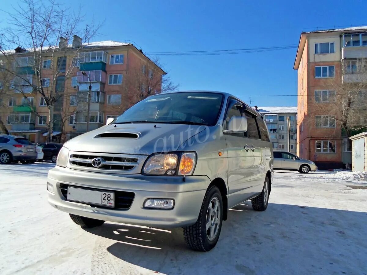 Toyota noah 2001. Тойота таун эйс ноах. Тойота таун айс ноах 2001. Toyota lite ace noah v. Toyota town ace noah.